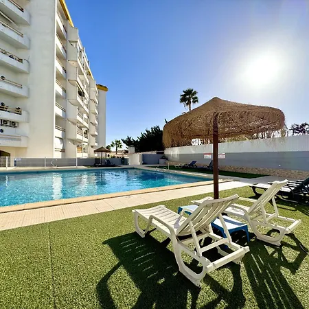 Vintage 2 With Pool By Homing Apartament